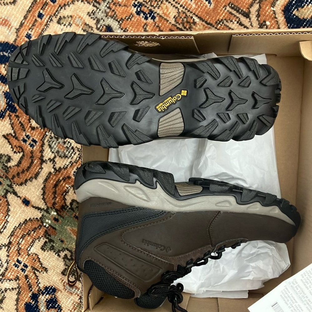 Columbia Men's Dark Brown Hiking Boots - Picture 5 of 10